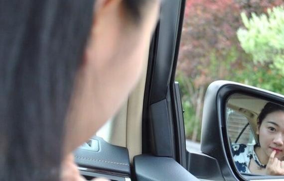 给娇妻和凯美瑞记录这温情一刻，现在女朋友即将成为爱妻了