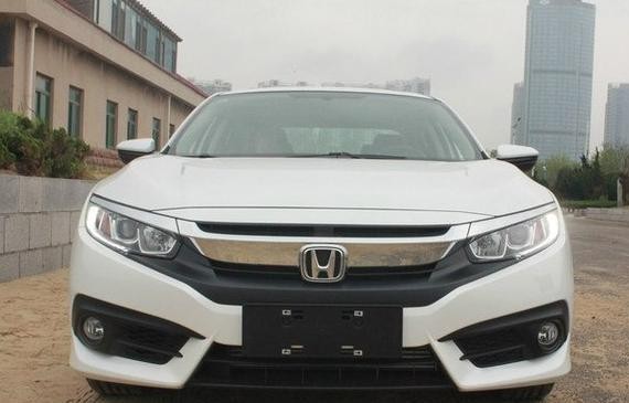 第十代思域车主紧急刹车，现致命缺陷，车主一身冷汗：细思极恐