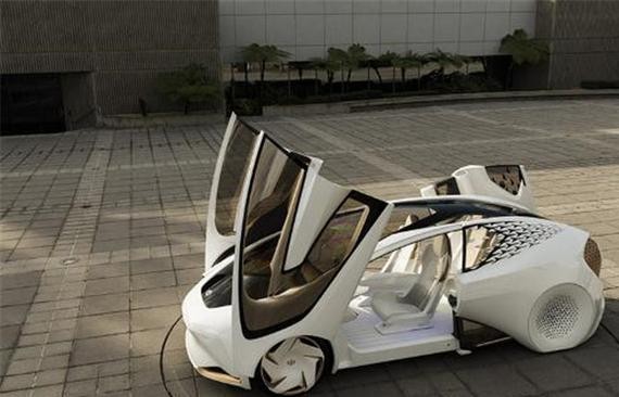 能读懂你情绪，能取悦你欢心，TA就是比男友还贴心的车！