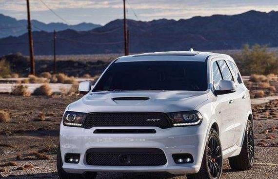 这款车是“最强”三排SUV, 加速媲美宝马M5