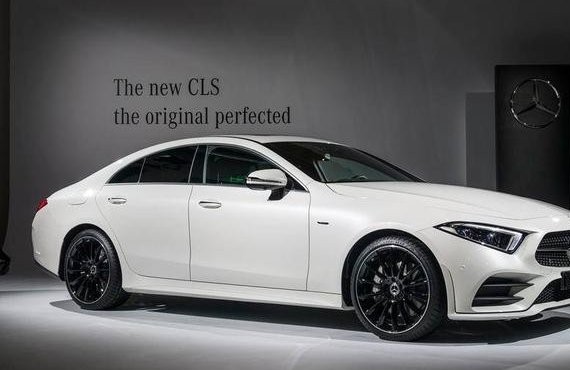 新奔驰CLS洛杉矶首发，头灯锋锐，尾灯犀利，新在何处？