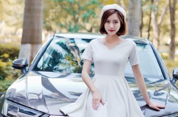 怎么还不上车，女神在奥迪A4L上等你，约驾奥迪A4L