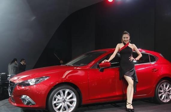 2017款马自达3昂克赛拉，颜值高性能强，售11.29-16.29万元