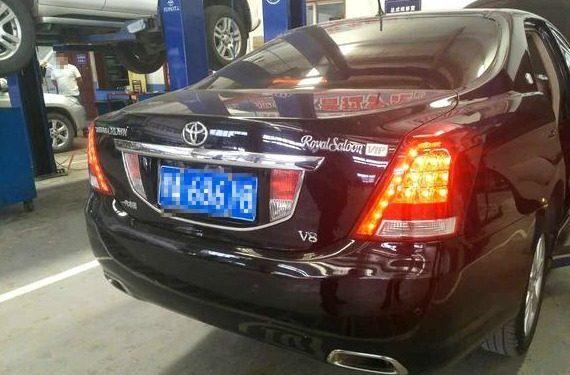 丰田这款曾经的百万豪车，如今竟沦落到和帕萨特抢市场！