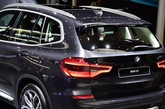 苦等15年，宝马为它终要国产，售价30万让奥迪奔驰瞬间跪了！