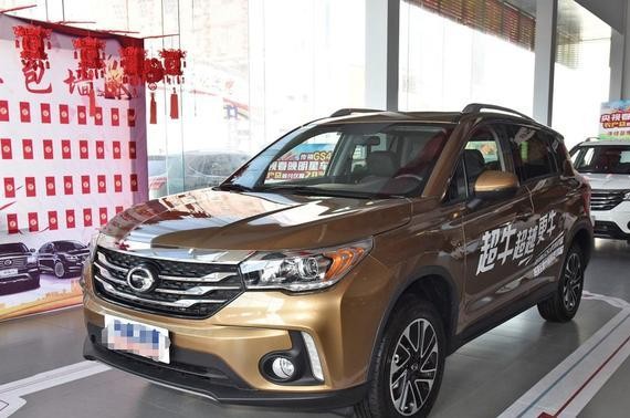 国产标杆SUV广汽传祺GS4，外观帅气，配宝马内饰，销量挑战哈弗H6