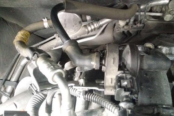 科鲁兹踩油门有顿挫感，一顿一顿的，怎么回事？