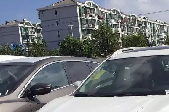 外形硬朗还带四驱，性价比最好的家用SUV非它莫属！