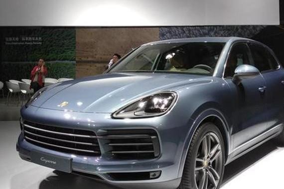 全新卡宴曝光，2.9T还带四驱，要是有钱，我绝对不会买星脉了！