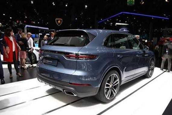 全新卡宴曝光，2.9T还带四驱，要是有钱，我绝对不会买星脉了！