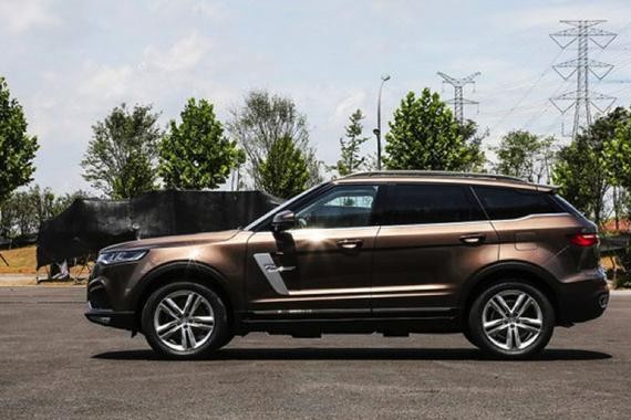 10月销量破万，外观像30万，内饰值50万，结果售10万