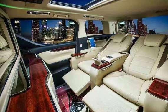 17款埃尔法欧版顶配豪华保姆车