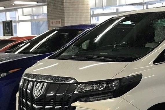 丰田新款埃尔法实车曝光 动力输出提升