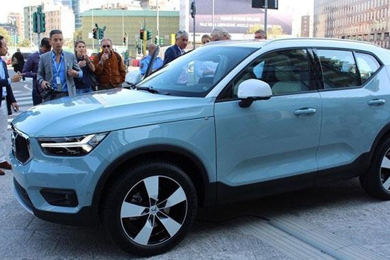 领克01的亲哥，车标更有面，但售价至少贵5万元，和Q3比能赢吗？