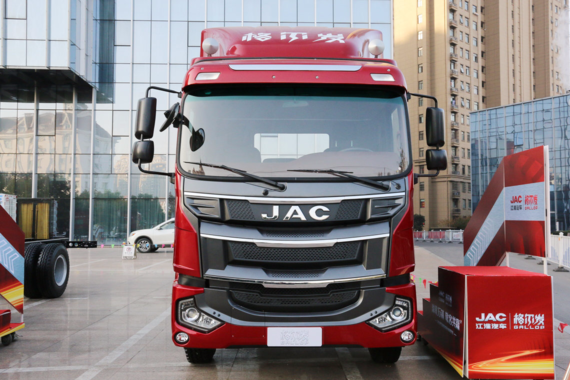 外观凶狠有杀气 江淮格尔发A5L底盘实拍图解