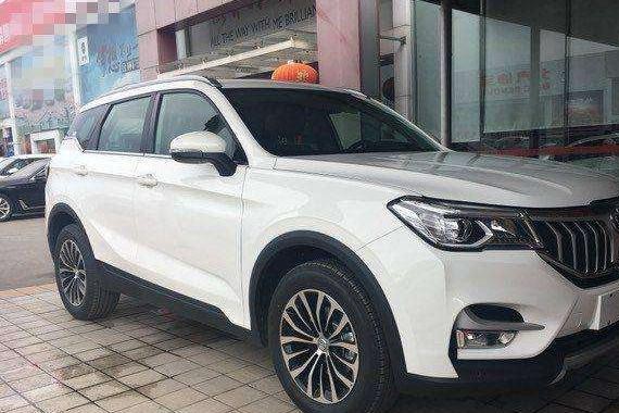 国产品牌又一亲民SUV, 比吉利博越漂亮10倍, 8.9万起放弃宝骏530