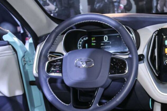 自主品牌再出新车，外观霸气不输合资，配置给力秒杀日产！