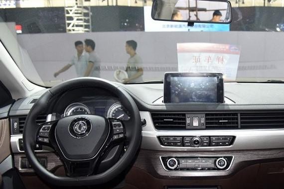 这SUV设计真新颖，全系标配才买9万，欲与哈弗H6争高低！