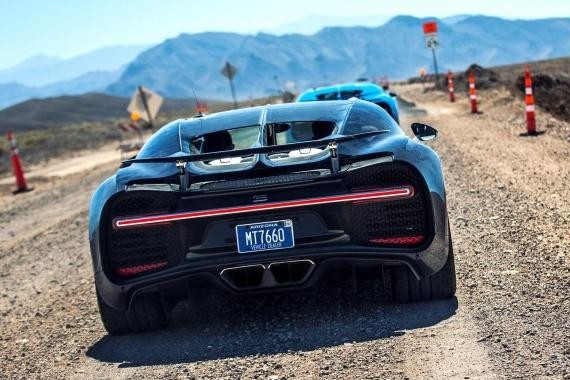 最能喝油的大众，一分钟喝20L很轻松，极速500km