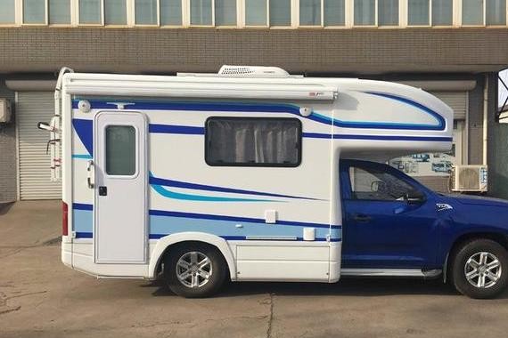 四驱自动挡底盘终于出来了，你一定没见过的皮卡底盘房车长啥样