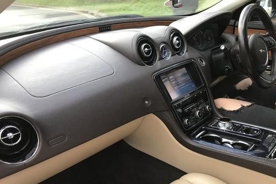 15万买捷达还是买捷豹呢？