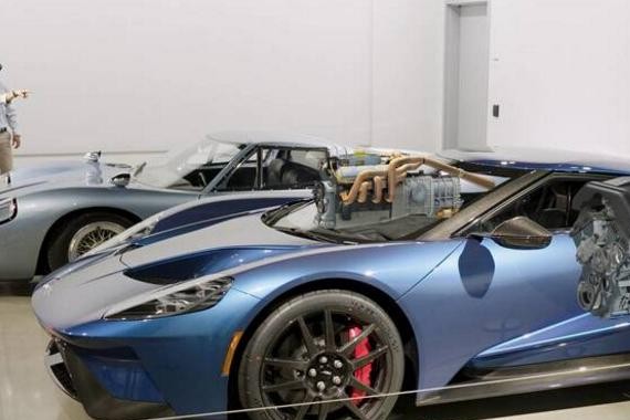 看车展神器，福特和微软合作用混合现实技术透视GT40