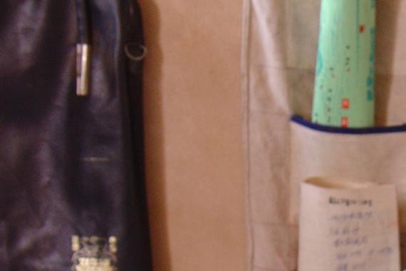 她失恋发泄情感，误打误撞进入娱乐圈！今开豪车夺影后却无人识！