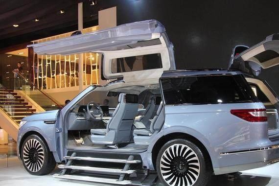 豪华7座SUV车长5米3，SUV里的巨无霸，路虎看到它都逊色