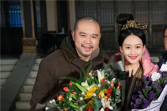 《凰权·弈天下》杀青 王鸥刚柔并济魅力全开