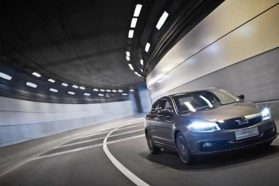 “中国创造”的赛车级底盘，观致3亮相 CRC 赛场