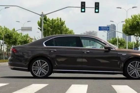 带着光荣使命的辉昂 正在形成最坚实的中坚力量