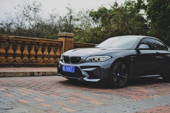 宝马 奔驰 奥迪到底哪家强？我买的是宝马