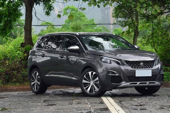 将近2.9米的轴距比途观L还要大，这么大的空间做点什么都可以