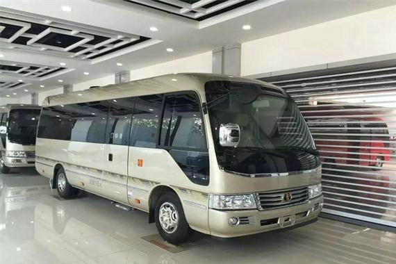 【最新】丰田柯斯达10座官方指导4S店改装参考价