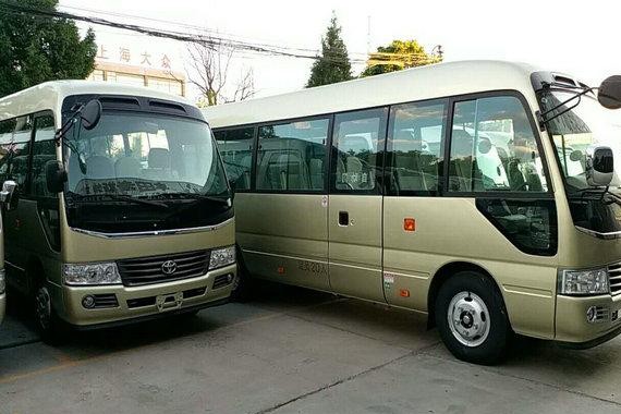 [图]丰田考斯特豪华版9座卫生间橱柜奢华内饰改装