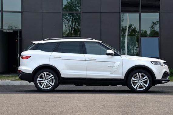 众泰彻底被激发！12万开刀大美X7，GS8还没坐稳，就要被围攻了！