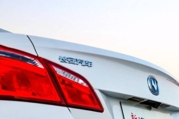 三千里电车挑战：电慌不是病，慌起来要人命！