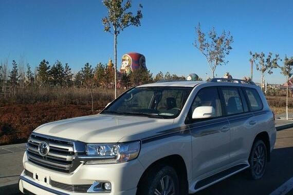 越野王中王！最新中东版18款丰田兰德酷路泽4000可选配置大全！