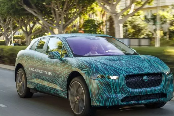 宾利设计总监加盟长安；最小硬派越野明年上市