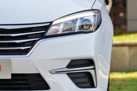 荣威360小改款大升级，全系售价7.7-12.9万