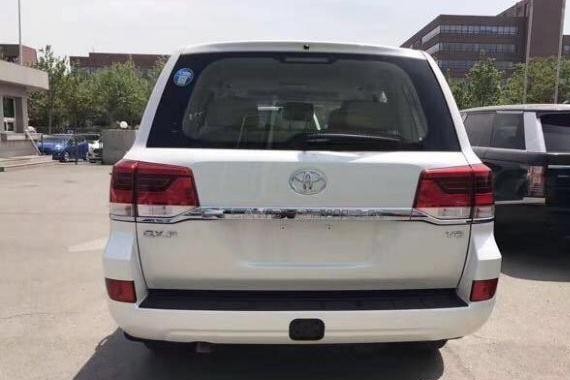 18款酷路泽4000全新改款上市低售全国