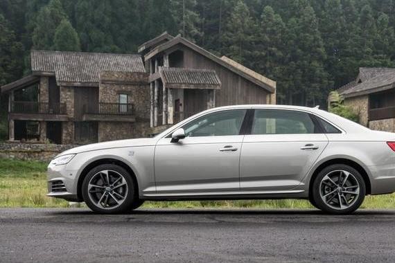 20多岁，30万预算，买车的3种最佳选择，哪一种是你的最爱？