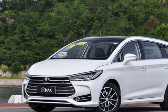 比亚迪终于开窍了？宋MAX上月销量近万，威胁别克GL8地位