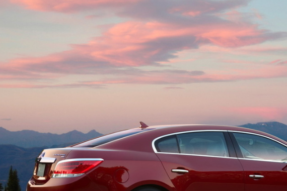 为何这款车敢直接和帕萨特，迈腾叫板？他到底有哪些“魔力”？