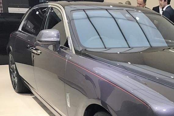 全球最贵劳斯莱斯，一身车漆1000颗钻石，身价可抵12辆奔驰S！