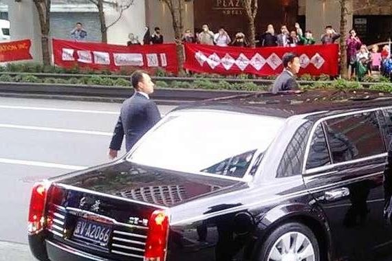 这些国产车，比600万红旗便宜太多，回头率更高，警察都向你敬礼