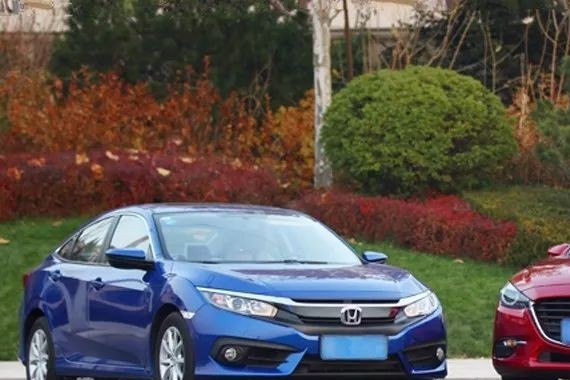 同是日系紧凑级 它们俩应该优选谁？