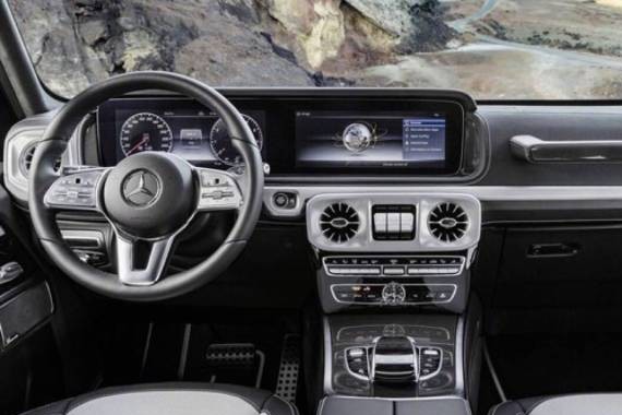 奔驰全新G级内饰官图发布 豪华/科技感倍增 后排空间提升