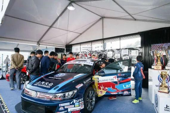 CTCC冠军座驾什么样？粉丝们这回近距离见识到了！