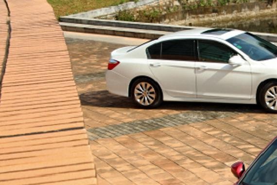 这些车实力不输大众，价格便宜还是世界大牌，为啥卖不好？